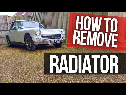 Видео: Как снять радиатор MG Midget и промыть охлаждающую жидкость