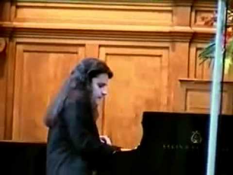 Видео: Алексей Султанов - П. Чайковский. Осенняя песнь. Октябрь из цикла "Времена года"