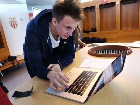 Видео: Смотрите в прямом эфире: Александр Головин отвечает на ваши вопросы