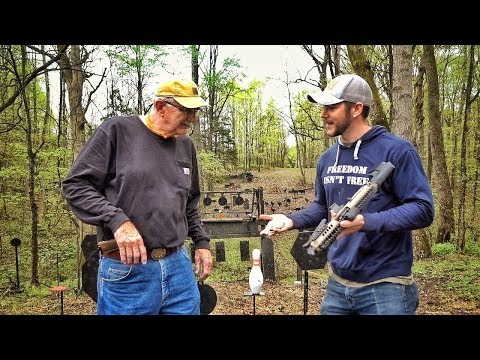 Видео: Hickok45 обзирает странные пушки из коллекции Мэтта | Разрушительное ранчо | Перевод Zёбры