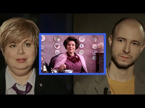 Видео: Чем Долорес Амбридж страшнее Волан-де-Морта?