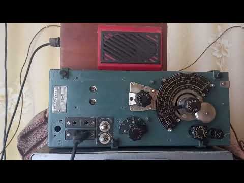 Видео: Радиоприёмник УС-П. Приём на 10.460мгц.