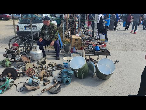 Видео: 🇧🇬 На БИТАКА. Как да купиш стока за 10 лв. и да я ПРОДАДЕШ за 100 лв. ?? Bulgaria