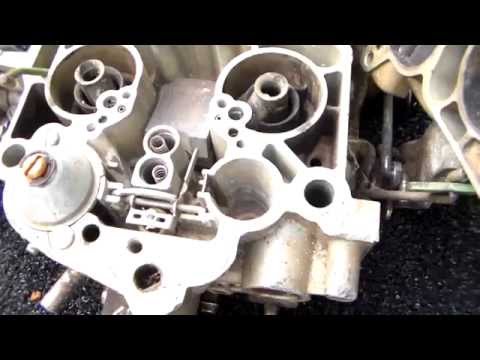 Видео: Как починить Quadrajet, который заливает или работает на переобогащенной смеси. Часть 2 из 2