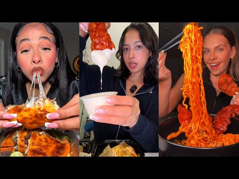 Видео: Подборка TIKTOK Mukbang | Taco Bell, Wingstop, Dave's Hot Chicken, Chipotle и другие!