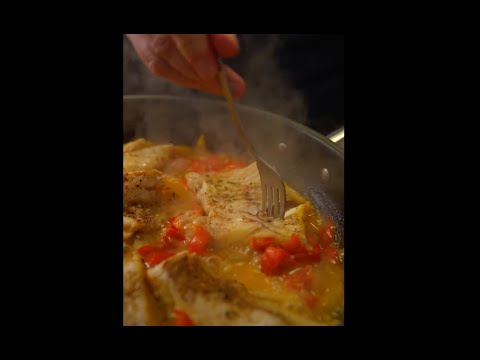 Видео: треска с овощами