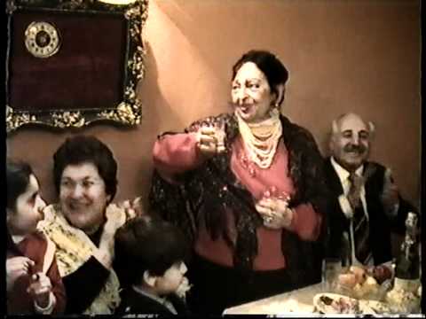 Видео: Тамара ХАНУМ с КАРАБАХЦАМИ