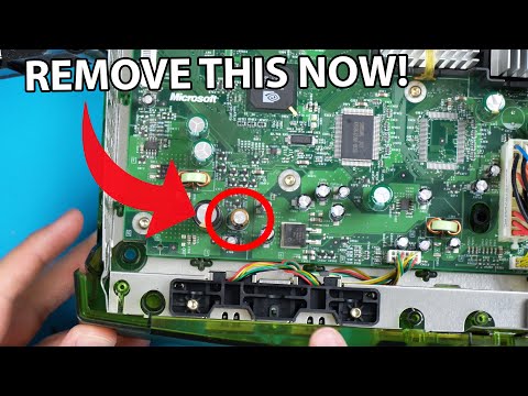 Видео: Как извлечь оригинальный конденсатор часов Xbox (сделайте это до того, как Xbox сломается)