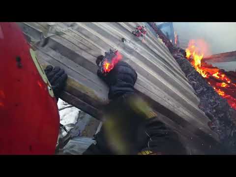 Видео: Глазами начкара #105: Пожар в ангаре на деревообрабатывающем производстве