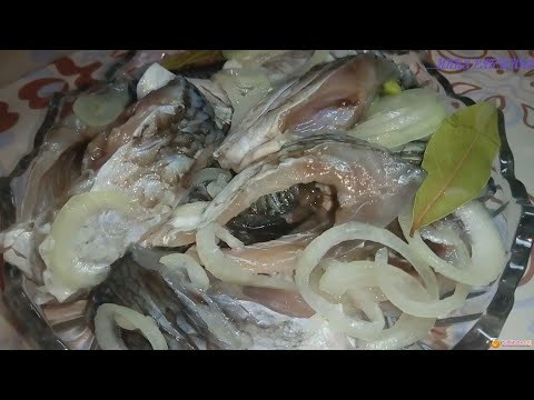 Видео: Селёдка ДОМА это очень ЛЕГКО и быстро ! Селедка из КАРАСЯ !