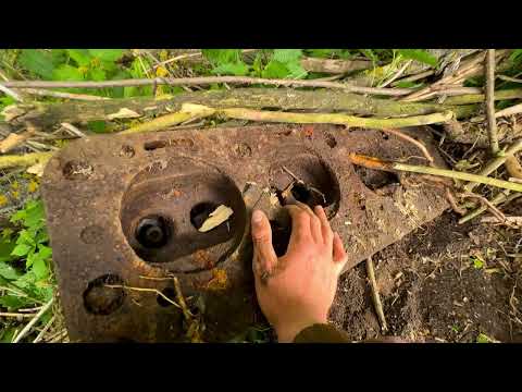 Видео: ОТКУДА У БАБУШКИ ТАКИЕ НАХОДКИ! ТРИ ГОЛОВКИ У СТАРОГО ФУНДАМЕНТА! МЕТАЛЛОКОП!