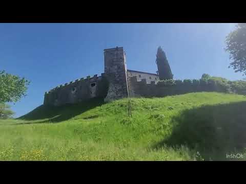 Видео: Замок д»Аркано и его история.Костёл 12 в. Склеп графов Провинция Удине Италия