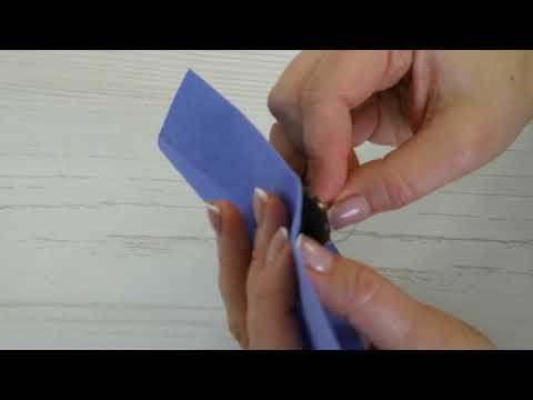 Видео: Пришивание пуговицы с двумя дырками