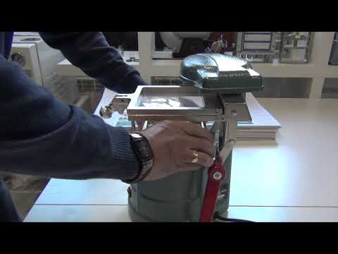 Видео: Вакуумформер для изготовления капп
