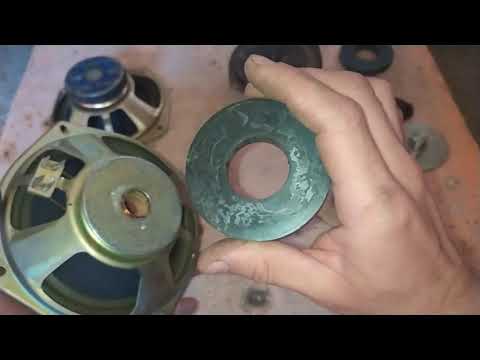 Видео: За секунды вынимаем магнит из динамика