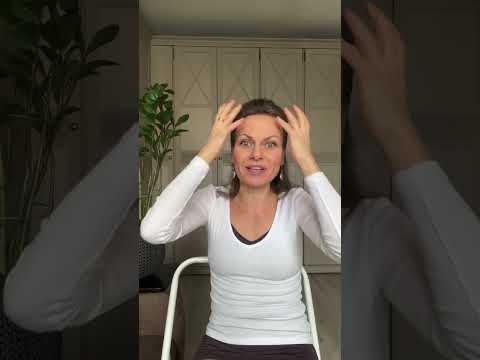 Видео: ❣️Релакс практика для шеи, активизация леваторов ( мышц , поднимающих лицо)