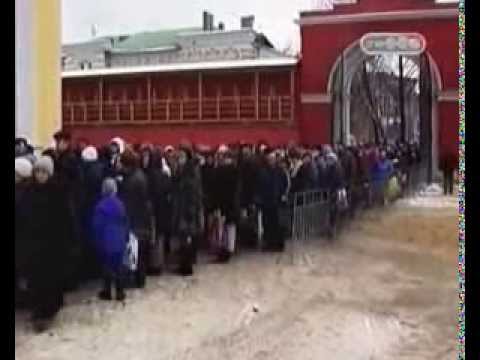 Видео: Очередь за чудом  - Матрона Московская