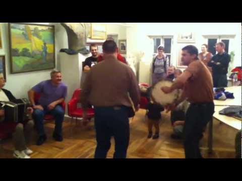 Видео: Русская Пляска (Russian Folk Dance)