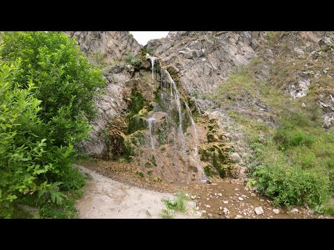 Видео: Экскурсия из Кисловодска в экопарк Долина нарзанов. 4K 30fps.