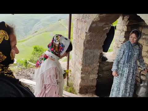 Видео: Обряд"Выход невесты к роднику "Сусан булах село Верхнее Филя.