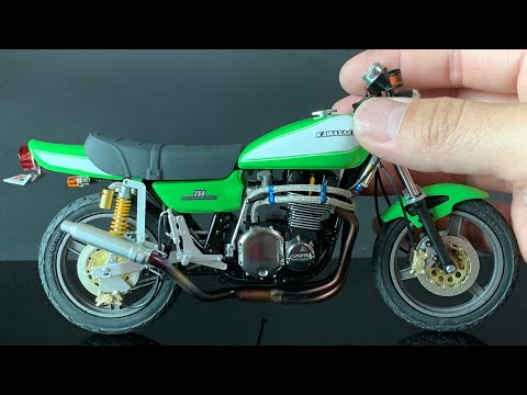 Видео: [Полное строительство] Kawasaki 750RS ZII Kai Super Custom сделать его 1/12 Шаг за шагом (Aoshima)
