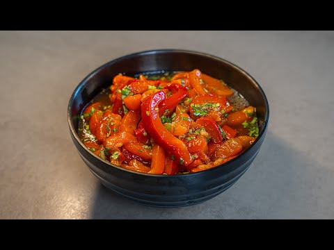 Видео: 🌶 Вкусная закуска из запеченного перца.