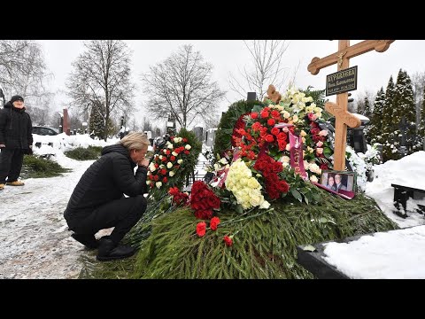 Видео: могила Леонида Куравлёва / Странные похороны / Троекуровское кладбище 2022