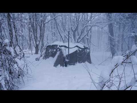 Видео: Кемпинг с палаткой в глубоком снегу