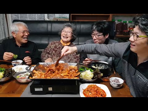 Видео: Осам пулькоги мукбанг, редис овощи, мягкое блюдо со вкусом тофу, дончими, семейный мукбанг