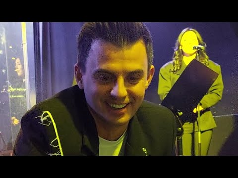 Видео: Кирилл Туриченко приветствует поклонников, приехавших  на концерт из разных уголков страны 8.12.24