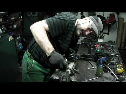 Видео: SSangyong Kyron 2008 год,замена сальника червяка рулевой рейки