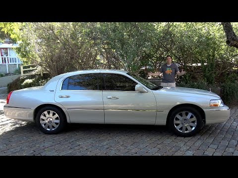 Видео: Lincoln Town Car был последним настоящим американским люксовым седаном