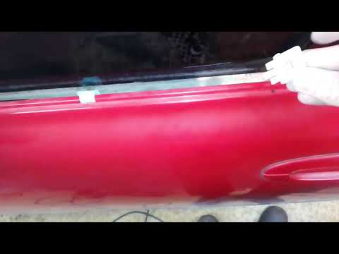 Видео: Боковой молдинг мазда 626 / Side window molding mazda 626
