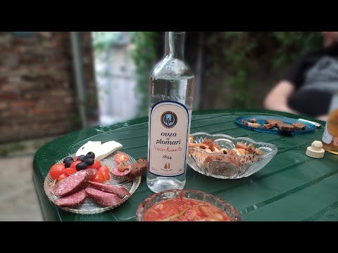 Видео: Узо "Пломари" (Ouzo Plomari) 🇬🇷