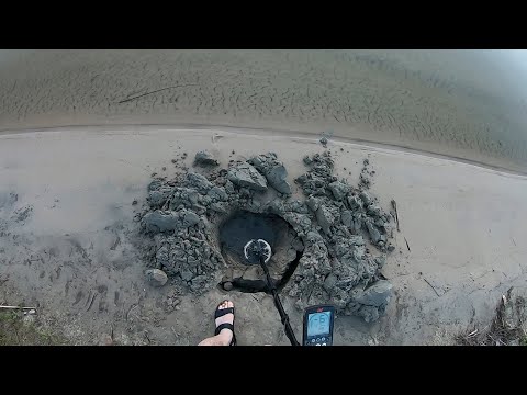 Видео: Поиски золота и серебра на реке Хопёр