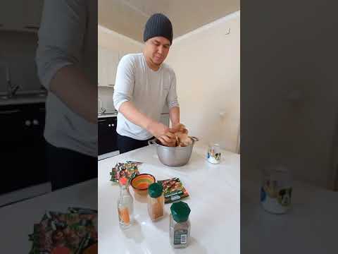 Видео: Шашлык дайындау қазақша. Керемет дәмді. Өте тез дайындалатын шашлык!!