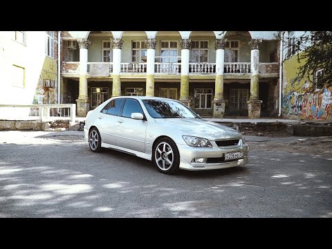 Видео: Не турик, но уже на 2JZ. Toyota Altezza в редкой комплектации. Японцы делают вещи.