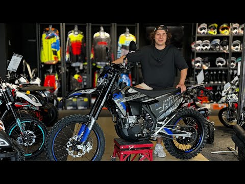 Видео: Обзор Regulmoto Legend 300
