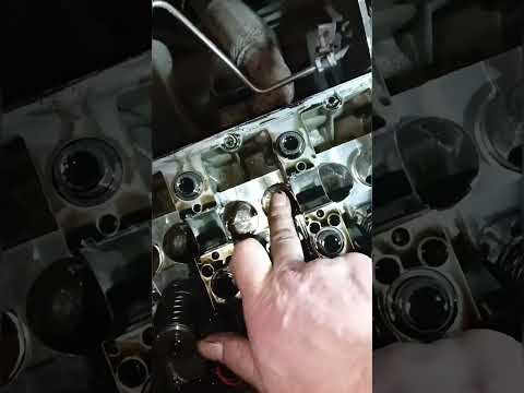 Видео: Замена прокладки ГБЦ на Фольксваген Т5 дизель 1.9
