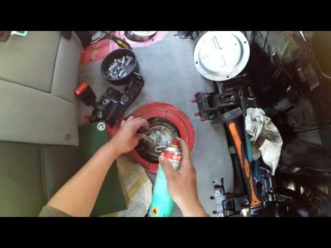 Видео: porsche cayenne 4.8 замена бензонасосов