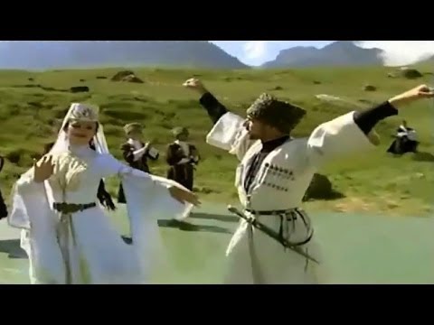 Видео: Гӏалгӏай халхар | Ингушский танец (Ingush Noble Dance)