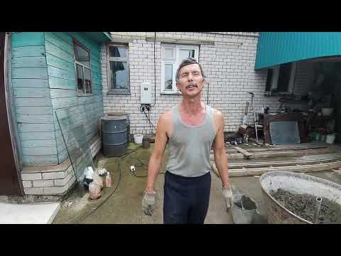 Видео: Удобные тропинки из бетона для теплицы.