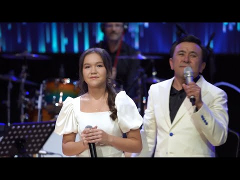 Видео: Әкесі мен қызы - Заттыбек Көпбосынұлы & Айзере Заттыбекқызы | Концерт