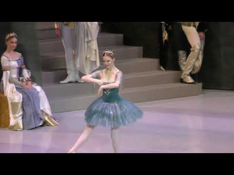 Видео: 23.06.22 АРБ в Кремлевском дворце:  Софья Валиуллина - вариация Раймонды.