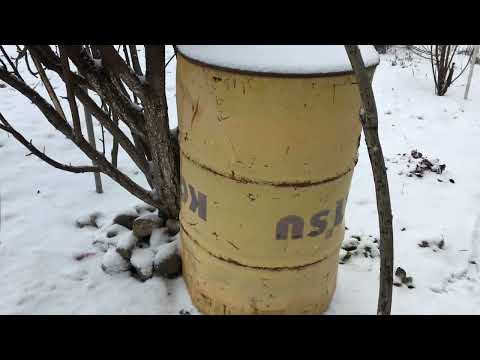 Видео: Подготовка сада к зиме в Сибири