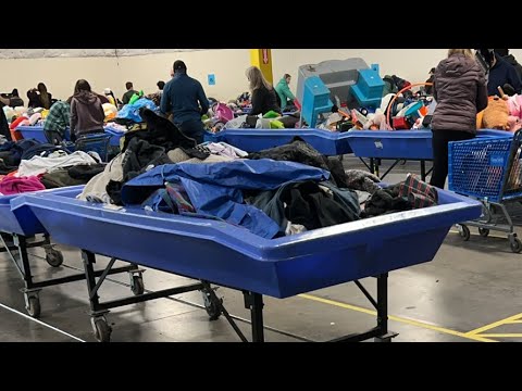 Видео: СВАЛКА В США😄Ищу Клад в Секонд Хенд на Вес👍#OlyaSineevaUSA