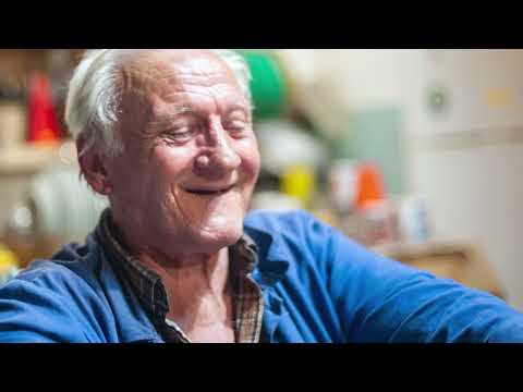 Видео: "Разказите на хижаря" в хижа Сакарджа