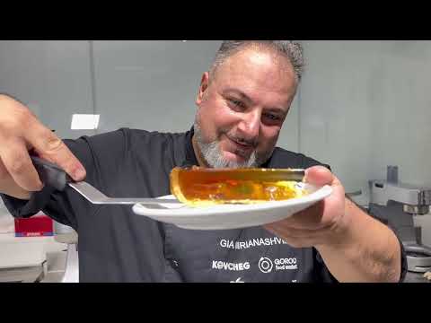 Видео: Стекляный торт с мишками ,