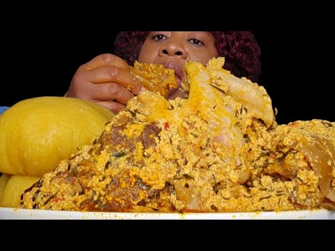 Видео: Асмр Мукбанг Острый нигерийский суп Эгуси и Фуфу Гарри