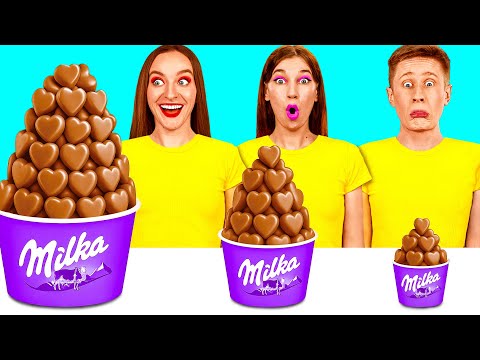 Видео: Велика, Середня або Маленька Тарілка Челендж | Приголомшливі Кухонні Лайфхаки